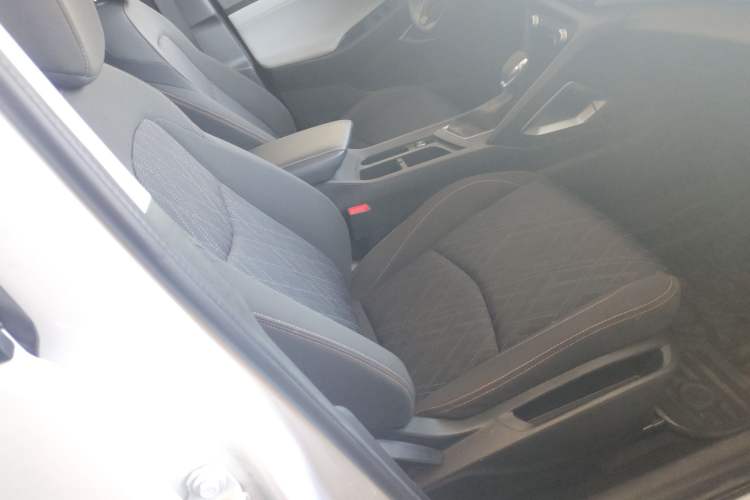 Used Chevrolet Orlando 2019 530T Automatic Luxury Edition (5+2 Seater) – China VI Standard Right Front Seat
