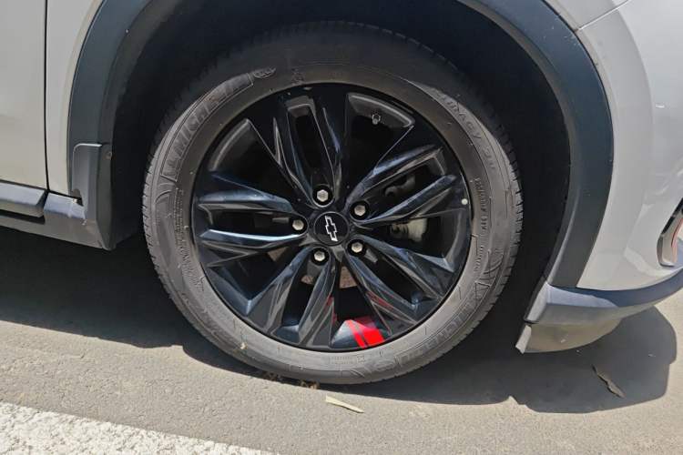 Used Chevrolet Orlando 2019 Redline 530T Automatic Luxury Edition (5-seat model) – China VI Standard Right Front Wheel Hub