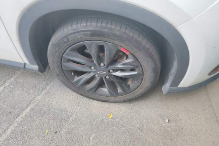 Used Chevrolet Orlando 2019 530T Automatic Mickey Custom Edition (5+2 Seats) – China VI Standard Right Front Wheel Hub