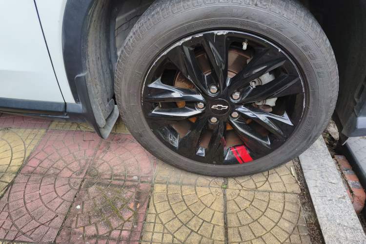 Used Chevrolet Orlando 2019 Redline 530T Automatic Enjoyment Version (5+2 Seating) China VI Right Front Wheel Hub