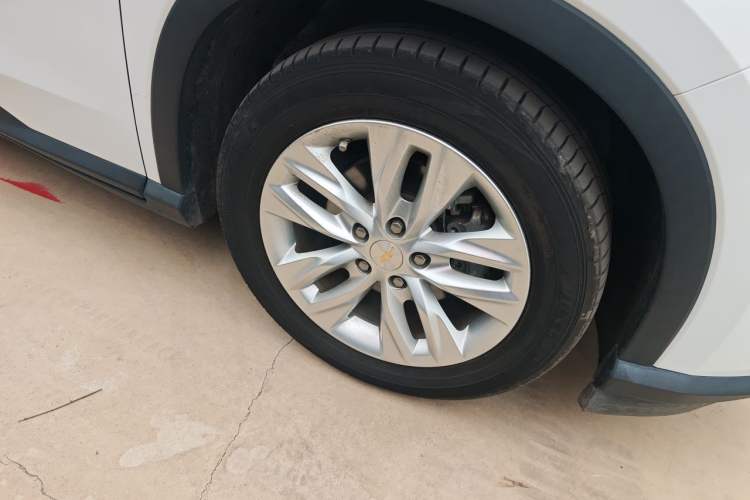 Used Chevrolet Orlando 2019 530T Automatic Luxury Edition (5-seat model) China VI Right Front Wheel Hub
