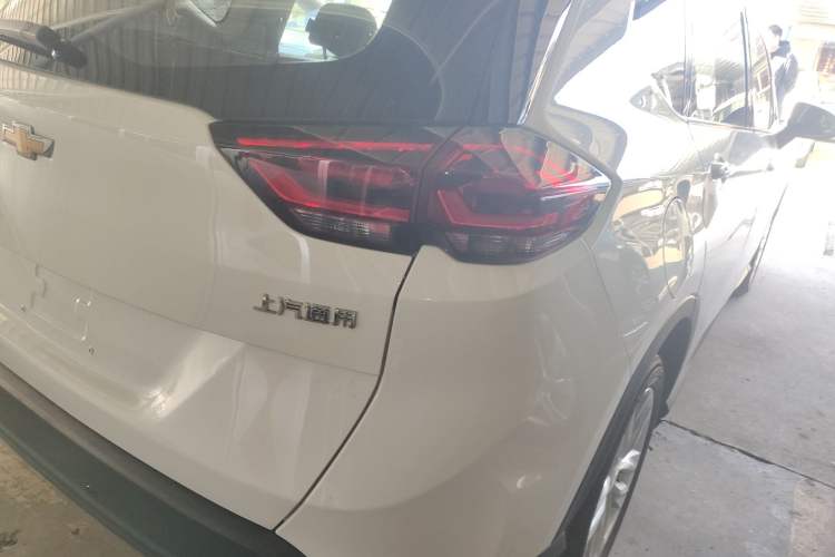 Used Chevrolet Orlando 2019 530T Automatic Luxury Edition (5+2 Seater) – China VI Standard Right Rear Taillight