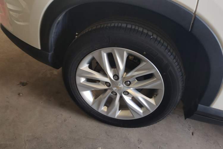 Used Chevrolet Orlando 2019 530T Automatic Luxury Edition (5+2 Seater) – China VI Standard Right Rear Wheel Hub