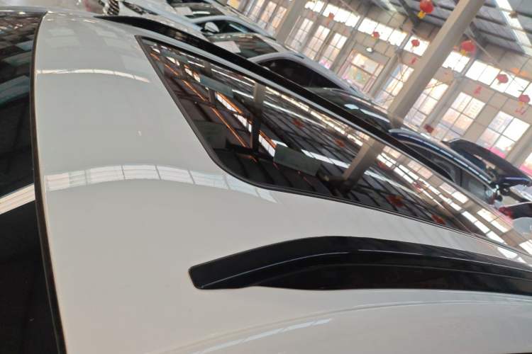 Used Chevrolet Orlando 2019 530T Automatic Luxury Edition (5+2 Seater) – China VI Standard Roof