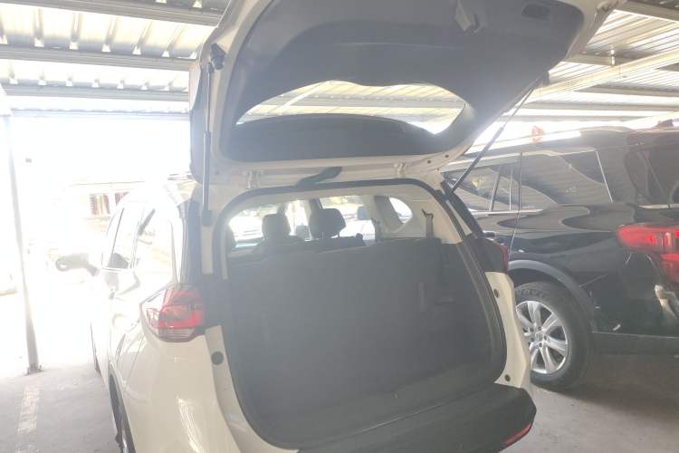 Used Chevrolet Orlando 2019 530T Automatic Luxury Edition (5+2 Seater) – China VI Standard Trunk