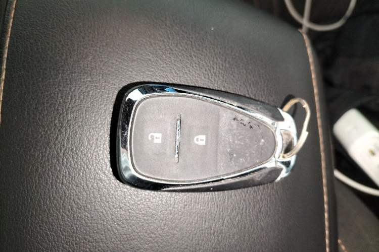 Used Chevrolet Orlando 2019 530T Automatic Luxury Edition (5+2 Seater) – China VI Standard Vehicle Key