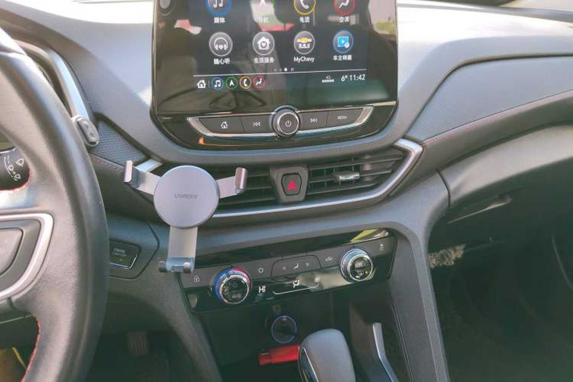 Used Chevrolet Orlando 2020 Light Hybrid Redline 530T Automatic Enjoyment Edition (5+2 Models) Audio And AC Panel