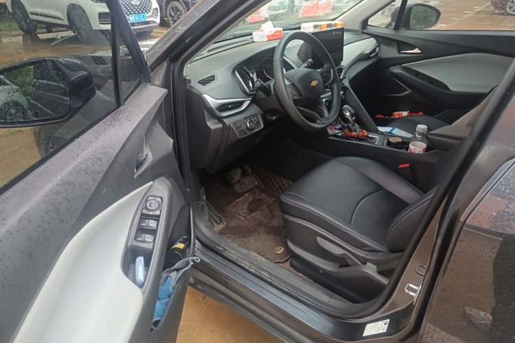 Used Chevrolet Orlando 2020 Mild Hybrid 530T Automatic Enjoyment Edition (5+2 Models) Interior 3