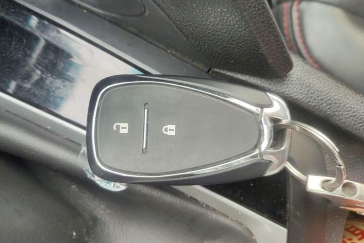 Used Chevrolet Orlando 2020 Light Hybrid Redline 530T Automatic Enjoyment Edition (5+2 Models) Vehicle Key