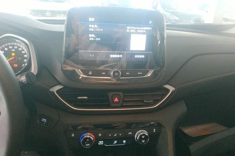 Used Chevrolet Orlando 2020 Light Hybrid Redline 530T Automatic Enjoyment Edition (5+2 Models) Audio And AC Panel