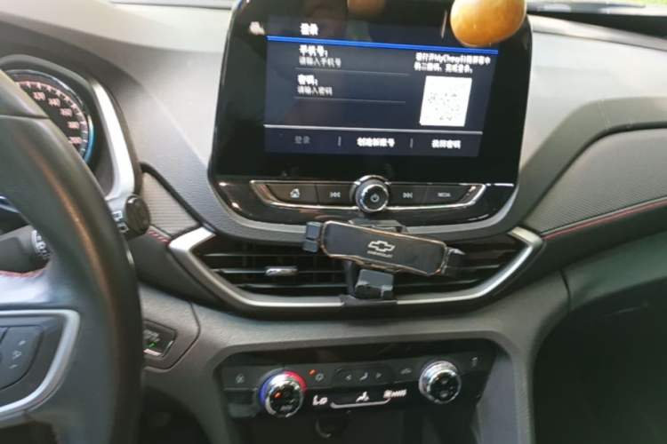 Used Chevrolet Orlando 2020 Light Hybrid Redline 530T Automatic Enjoyment Edition (5+2 Models) Audio And AC Panel