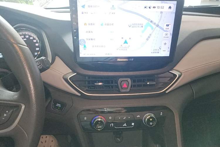 Used Chevrolet Orlando 2020 Mild Hybrid 530T Automatic Enjoyment Edition (5+2 Models) Audio And AC Panel