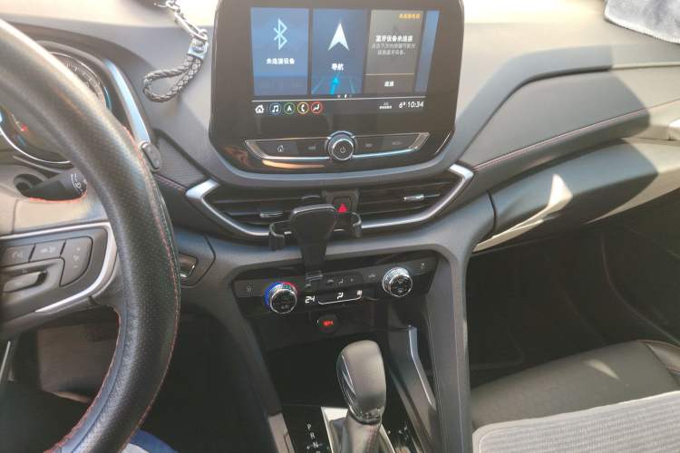Used Chevrolet Orlando 2020 Light Hybrid Redline 530T Automatic Enjoyment Edition (5+2 Models) Audio And AC Panel