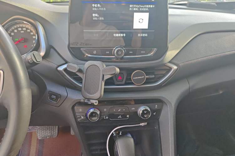 Used Chevrolet Orlando 2020 Light Hybrid Redline 530T Automatic Zhaoxiang Edition (5+2 Models) Audio And AC Panel