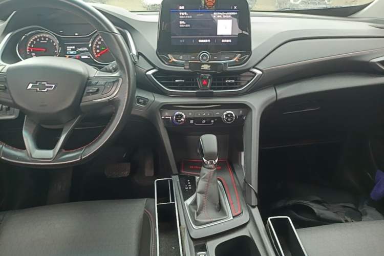 Used Chevrolet Orlando 2020 Light Hybrid Redline 530T Automatic Enjoyment Edition (5+2 Models) Audio And AC Panel