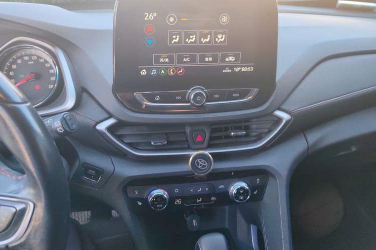 Used Chevrolet Orlando 2020 Light Hybrid Redline 530T Automatic Zhaoxiang Edition (5+2 Models) Audio And AC Panel