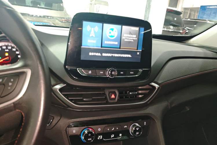 Used Chevrolet Orlando 2020 Light Hybrid Redline 530T Automatic Enjoyment Edition (5+2 Models) Audio And AC Panel