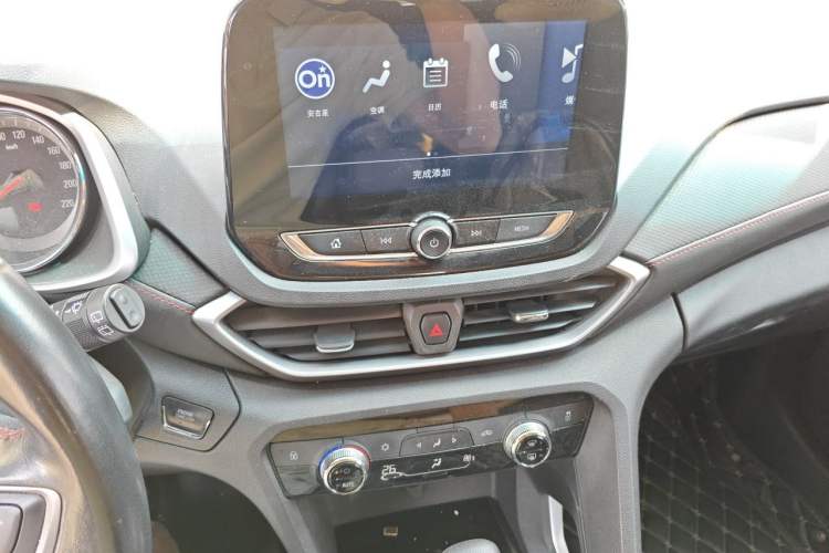 Used Chevrolet Orlando 2020 Light Hybrid Redline 530T Automatic Enjoyment Edition (5+2 Models) Audio And AC Panel