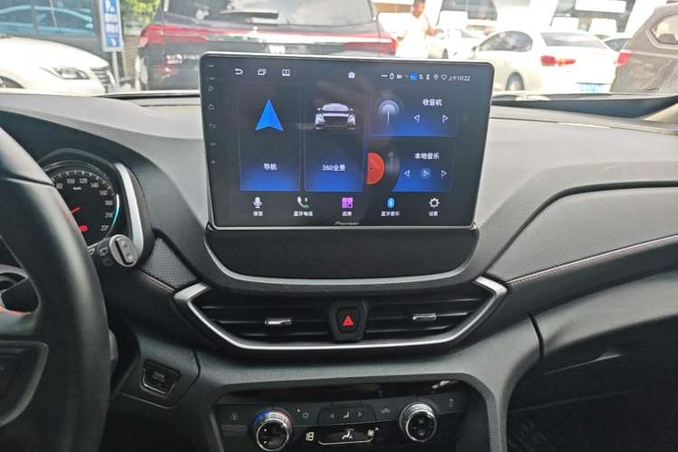 Used Chevrolet Orlando 2020 Light Hybrid Redline 530T Automatic Enjoyment Edition (5+2 Models) Audio And AC Panel