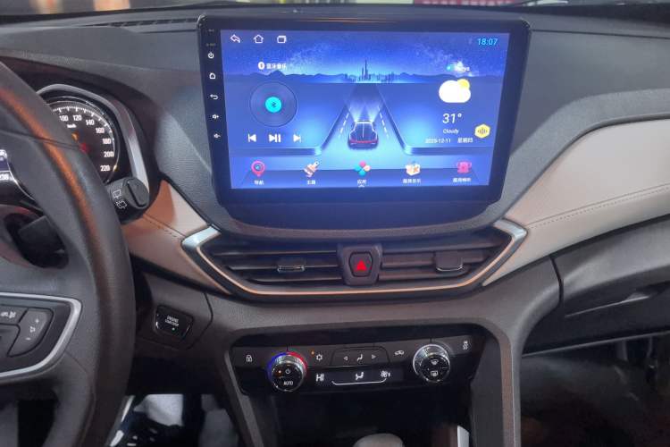 Used Chevrolet Orlando 2020 Mild Hybrid 530T Automatic Enjoyment Edition (5+2 Models) Audio And AC Panel