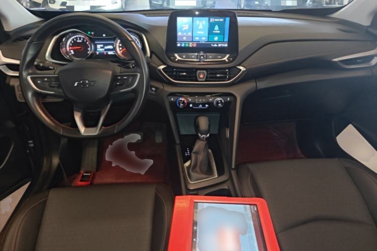 Used Chevrolet Orlando 2020 Light Hybrid Redline 530T Automatic Enjoyment Edition (5+2 Models) Center Console