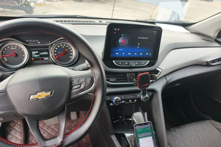 Used Chevrolet Orlando 2020 Mild Hybrid 530T Automatic Enjoyment Edition (5+2 Models) Center Console