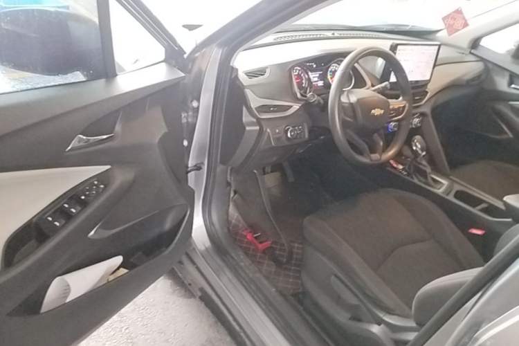 Used Chevrolet Orlando 2020 Mild Hybrid 530T Automatic Enjoyment Edition (5+2 Models) Driver Seat