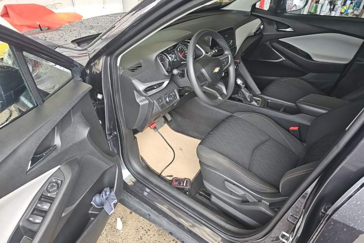 Used Chevrolet Orlando 2020 Mild Hybrid 530T Automatic Enjoyment Edition (5+2 Models) Driver Seat