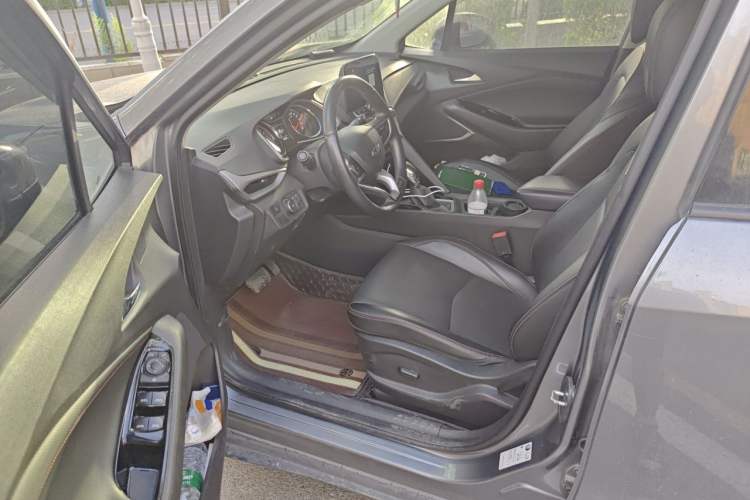 Used Chevrolet Orlando 2020 Light Hybrid Redline 530T Automatic Zhaoxiang Edition (5+2 Models) Driver Seat