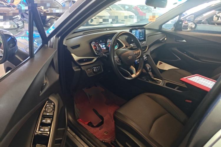 Used Chevrolet Orlando 2020 Light Hybrid Redline 530T Automatic Enjoyment Edition (5+2 Models) Driver Seat