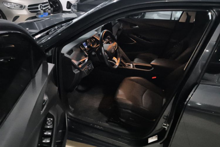 Used Chevrolet Orlando 2020 Light Hybrid Redline 530T Automatic Enjoyment Edition (5+2 Models) Driver Seat