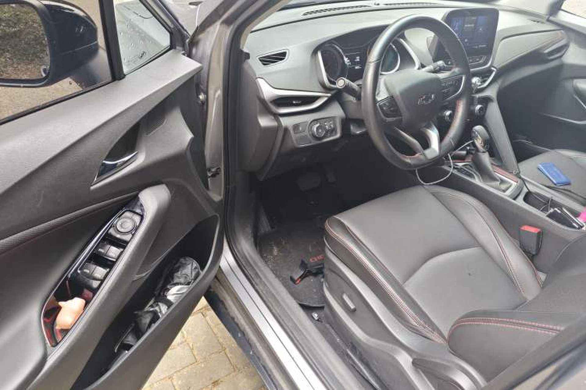 Used Chevrolet Orlando 2020 Light Hybrid Redline 530T Automatic Enjoyment Edition (5+2 Models) Driver Seat