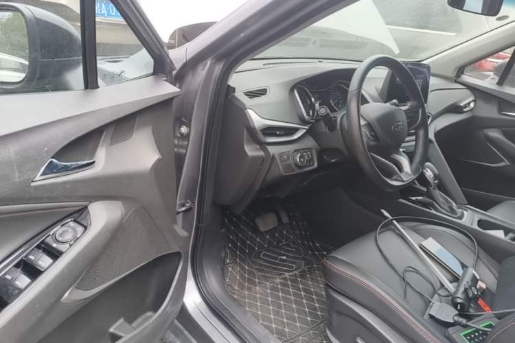Used Chevrolet Orlando 2020 Light Hybrid Redline 530T Automatic Enjoyment Edition (5+2 Models) Driver Seat