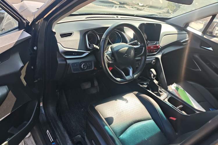 Used Chevrolet Orlando 2020 Light Hybrid Redline 530T Automatic Enjoyment Edition (5+2 Models) Driver Seat