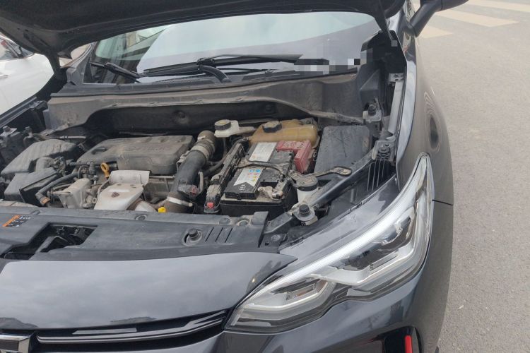 Used Chevrolet Orlando 2020 Light Hybrid Redline 530T Automatic Enjoyment Edition (5+2 Models) Engine Bay Left