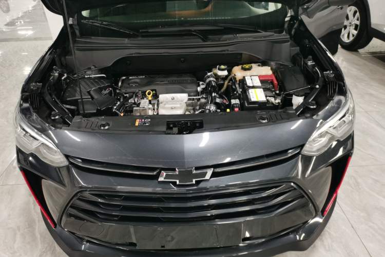 Used Chevrolet Orlando 2020 Light Hybrid Redline 530T Automatic Enjoyment Edition (5+2 Models) Engine Bay
