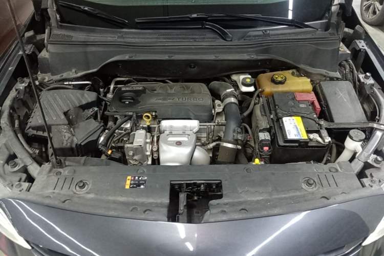 Used Chevrolet Orlando 2020 Light Hybrid Redline 530T Automatic Enjoyment Edition (5+2 Models) Engine Bay