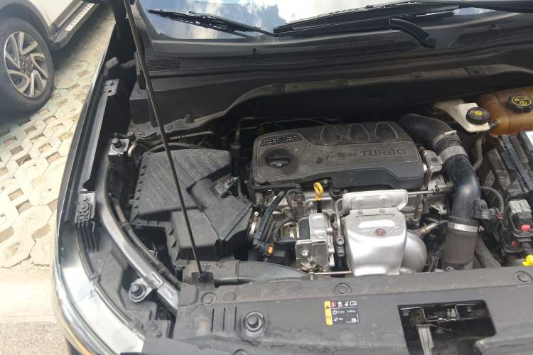 Used Chevrolet Orlando 2020 Light Hybrid Redline 530T Automatic Enjoyment Edition (5+2 Models) Engine Bay Right