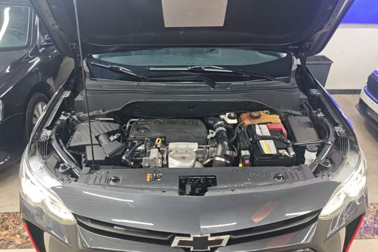 Used Chevrolet Orlando 2020 Light Hybrid Redline 530T Automatic Enjoyment Edition (5+2 Models) Engine Bay