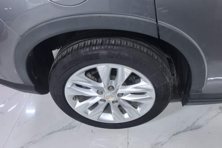 Used Chevrolet Orlando 2020 Mild Hybrid 530T Automatic Enjoyment Edition (5+2 Models) Exterior 1