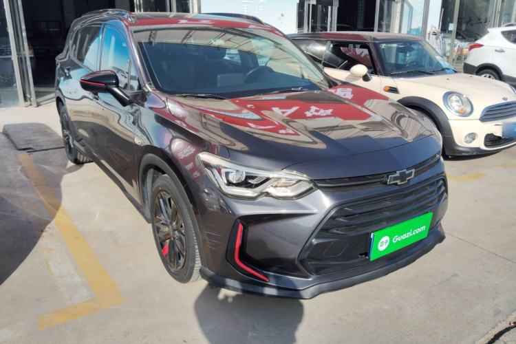 Used Chevrolet Orlando 2020 Light Hybrid Redline 530T Automatic Enjoyment Edition (5+2 Models) Exterior 2