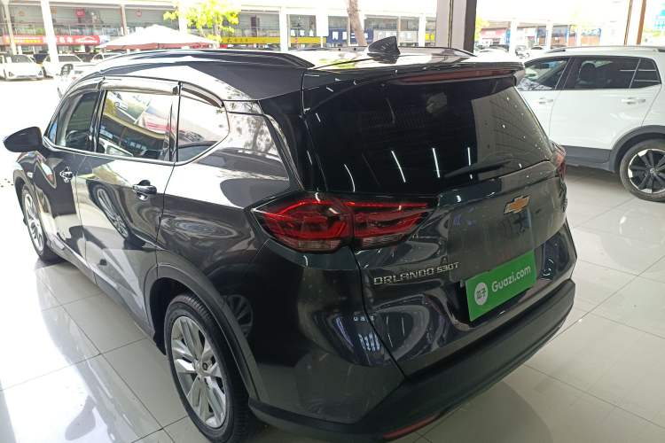 Used Chevrolet Orlando 2020 Mild Hybrid 530T Automatic Enjoyment Edition (5+2 Models) Exterior 2