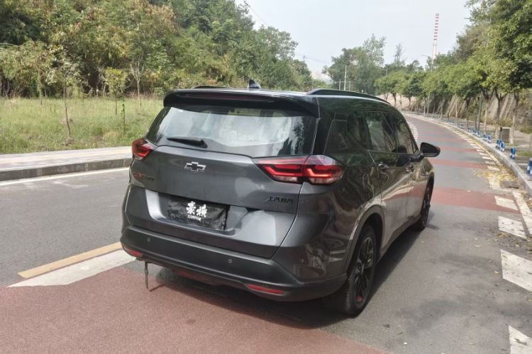 Used Chevrolet Orlando 2020 Light Hybrid Redline 530T Automatic Enjoyment Edition (5+2 Models) Exterior 2