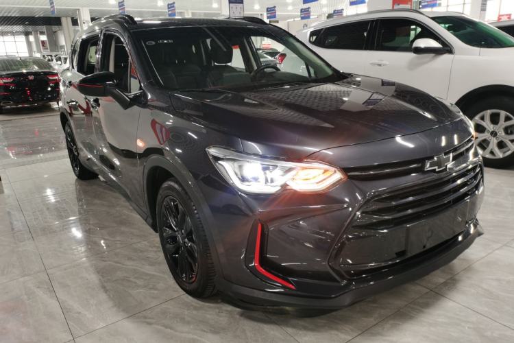 Used Chevrolet Orlando 2020 Light Hybrid Redline 530T Automatic Enjoyment Edition (5+2 Models) Exterior 2