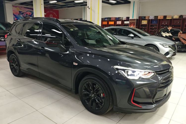 Used Chevrolet Orlando 2020 Light Hybrid Redline 530T Automatic Enjoyment Edition (5+2 Models) Exterior 2