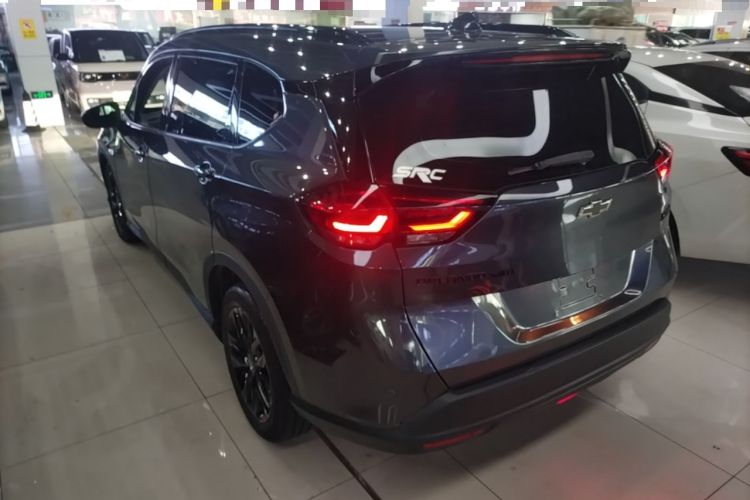 Used Chevrolet Orlando 2020 Light Hybrid Redline 530T Automatic Enjoyment Edition (5+2 Models) Exterior 2