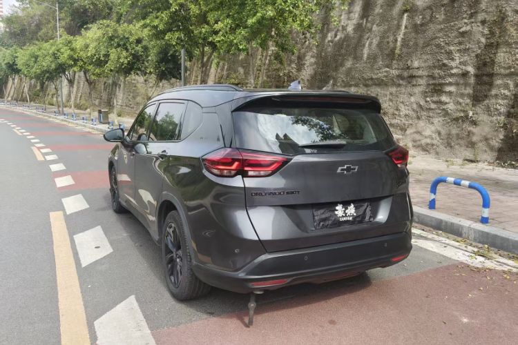 Used Chevrolet Orlando 2020 Light Hybrid Redline 530T Automatic Enjoyment Edition (5+2 Models) Exterior 3