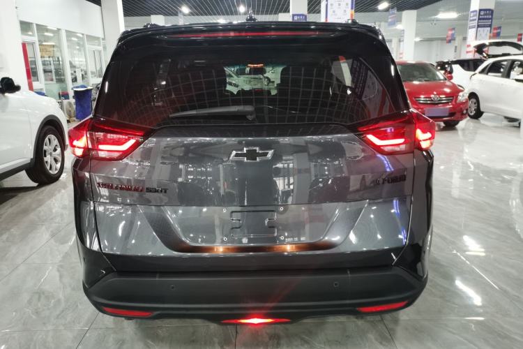 Used Chevrolet Orlando 2020 Light Hybrid Redline 530T Automatic Enjoyment Edition (5+2 Models) Exterior 4