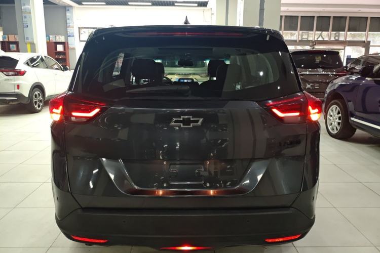Used Chevrolet Orlando 2020 Light Hybrid Redline 530T Automatic Enjoyment Edition (5+2 Models) Exterior 4