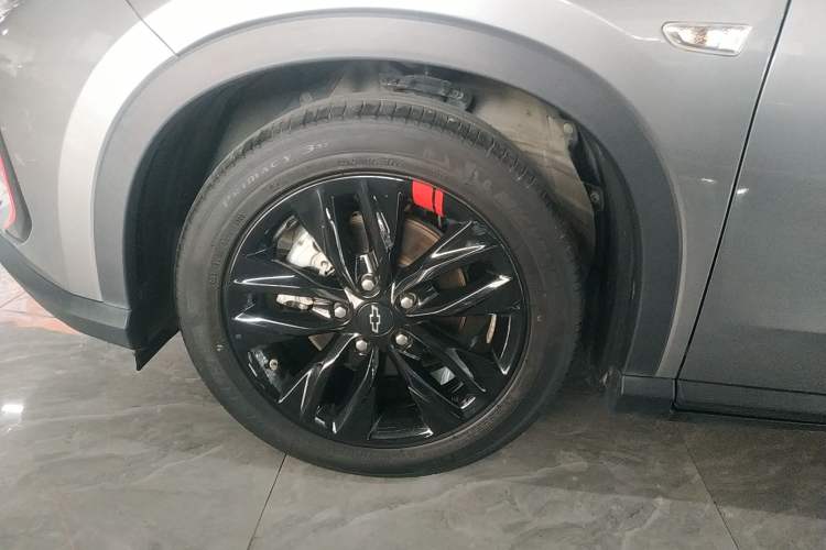 Used Chevrolet Orlando 2020 Light Hybrid Redline 530T Automatic Enjoyment Edition (5+2 Models) Exterior 4